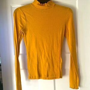 Yellow Hollister ribbed mock neck
